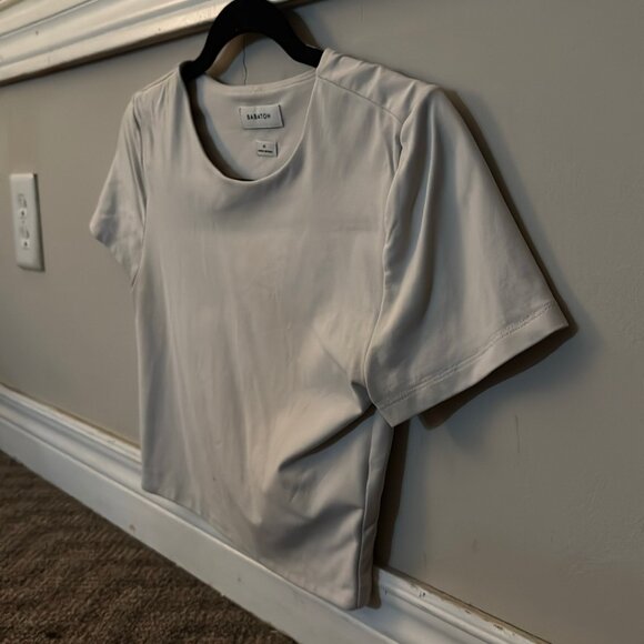 Contour cropped t-shirt - Picture 3 of 4
